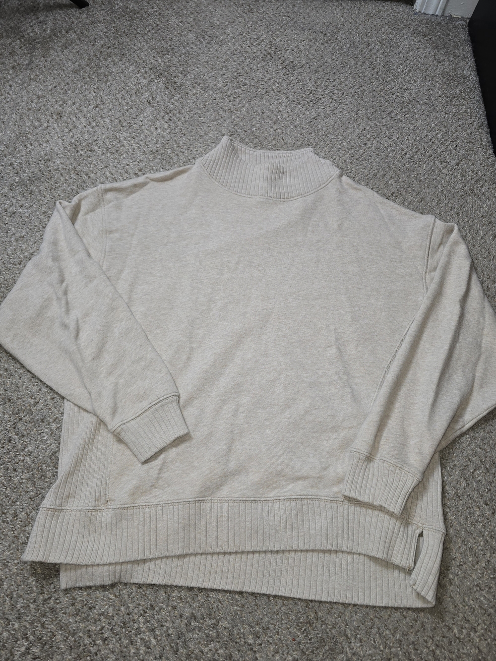 Aerie Women’s Oversized Cream Mock Neck Sweater Size XS